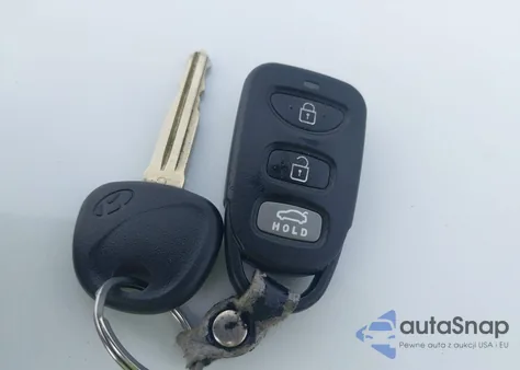 2019 Hyundai Elantra Se z USA, uszkodzony, nr VIN 5NPD74LF7KH477339